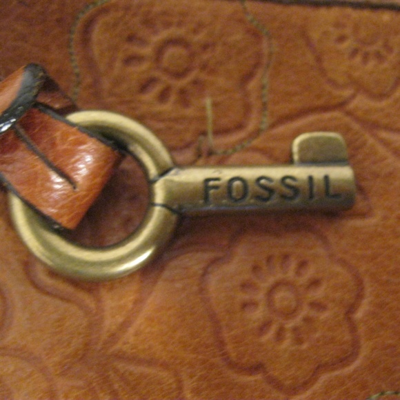 FOSSIL Vtg Floral Leather Crossbody Shoulder Bag - Picture 3 of 8